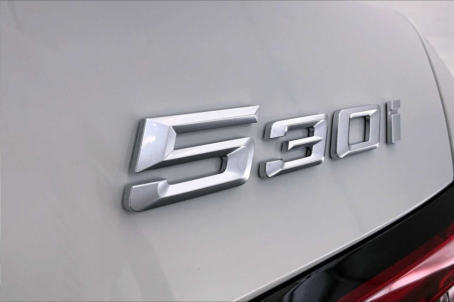 Thumbnail: 2025 BMW 5 Series - 7