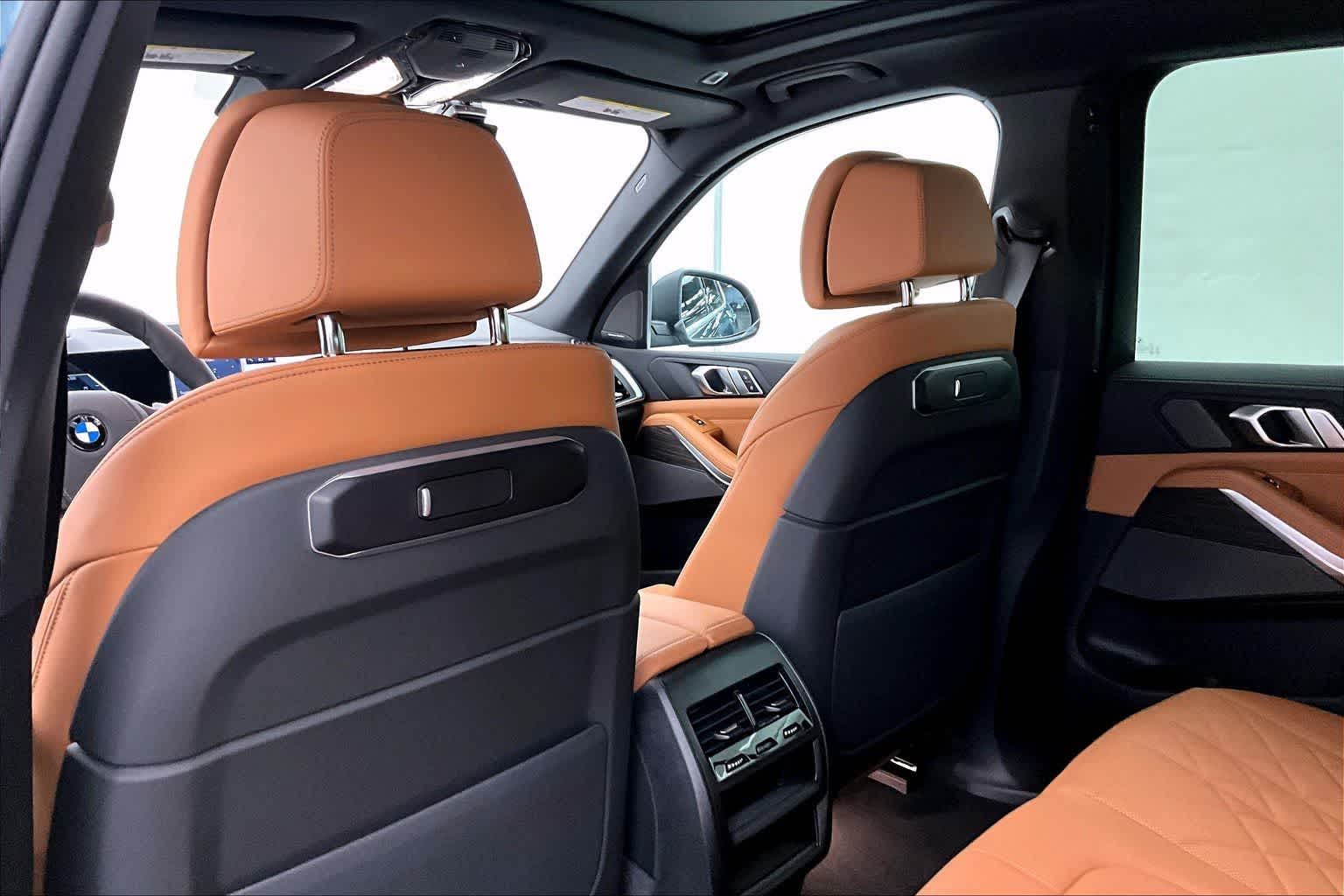 Thumbnail: 2026 BMW X5 - 12