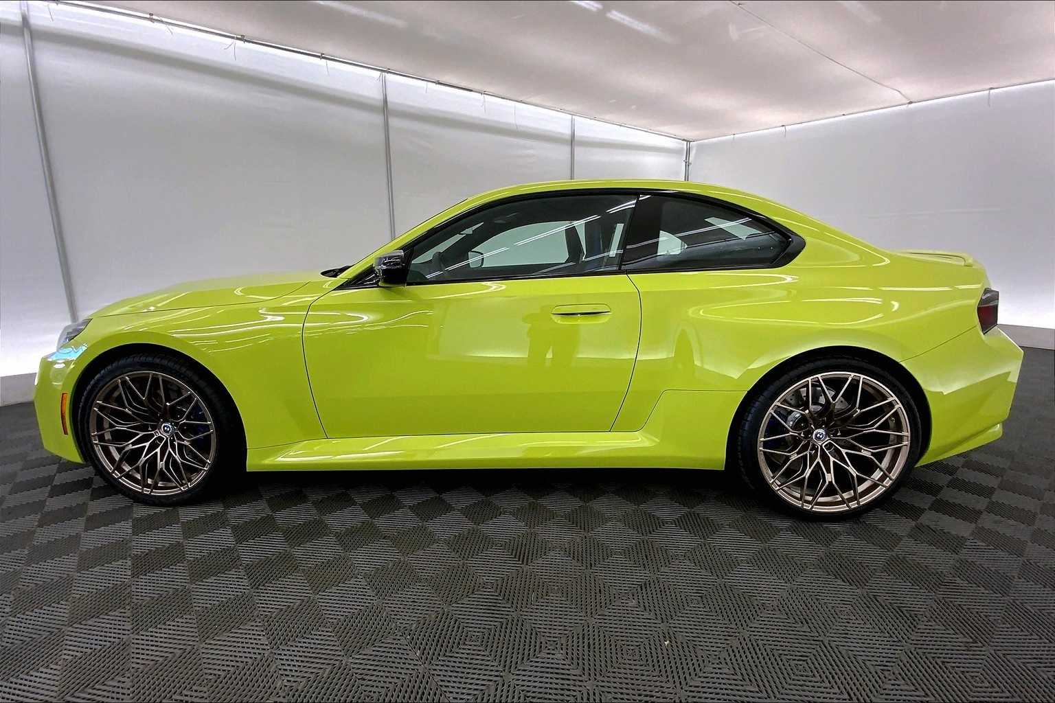 Thumbnail: 2025 BMW M2 - 3