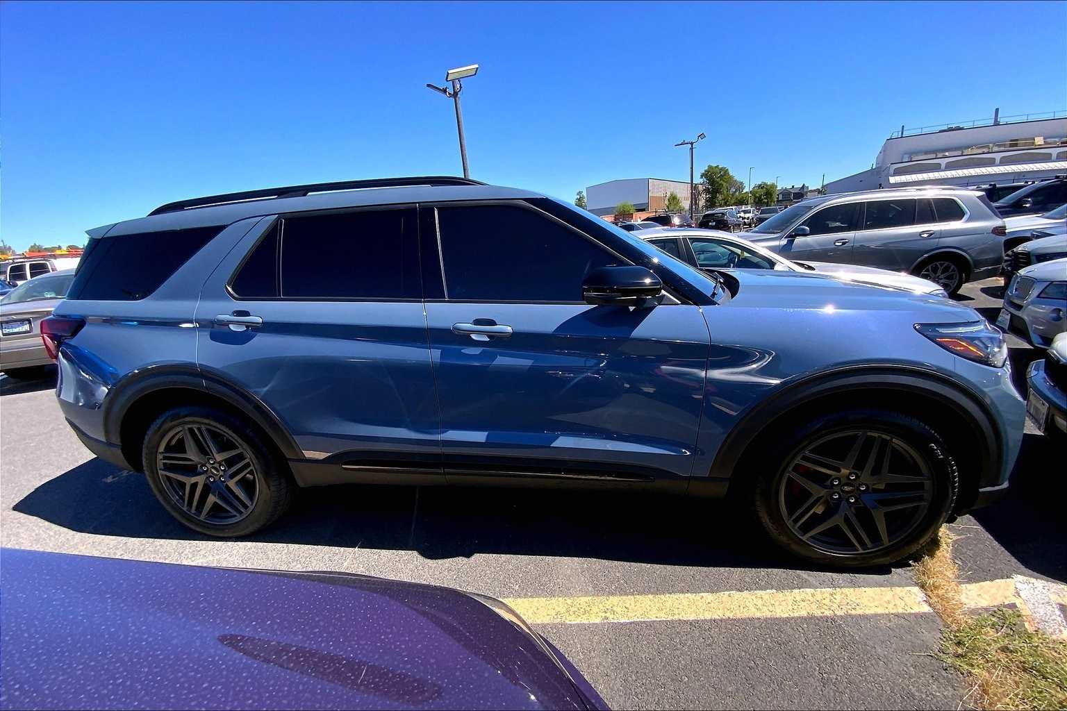 Thumbnail: 2025 Ford Explorer - 9