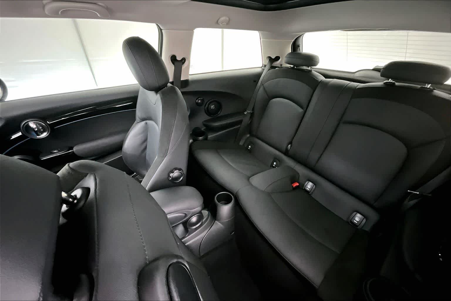 Thumbnail: 2024 MINI Cooper Hardtop - 28