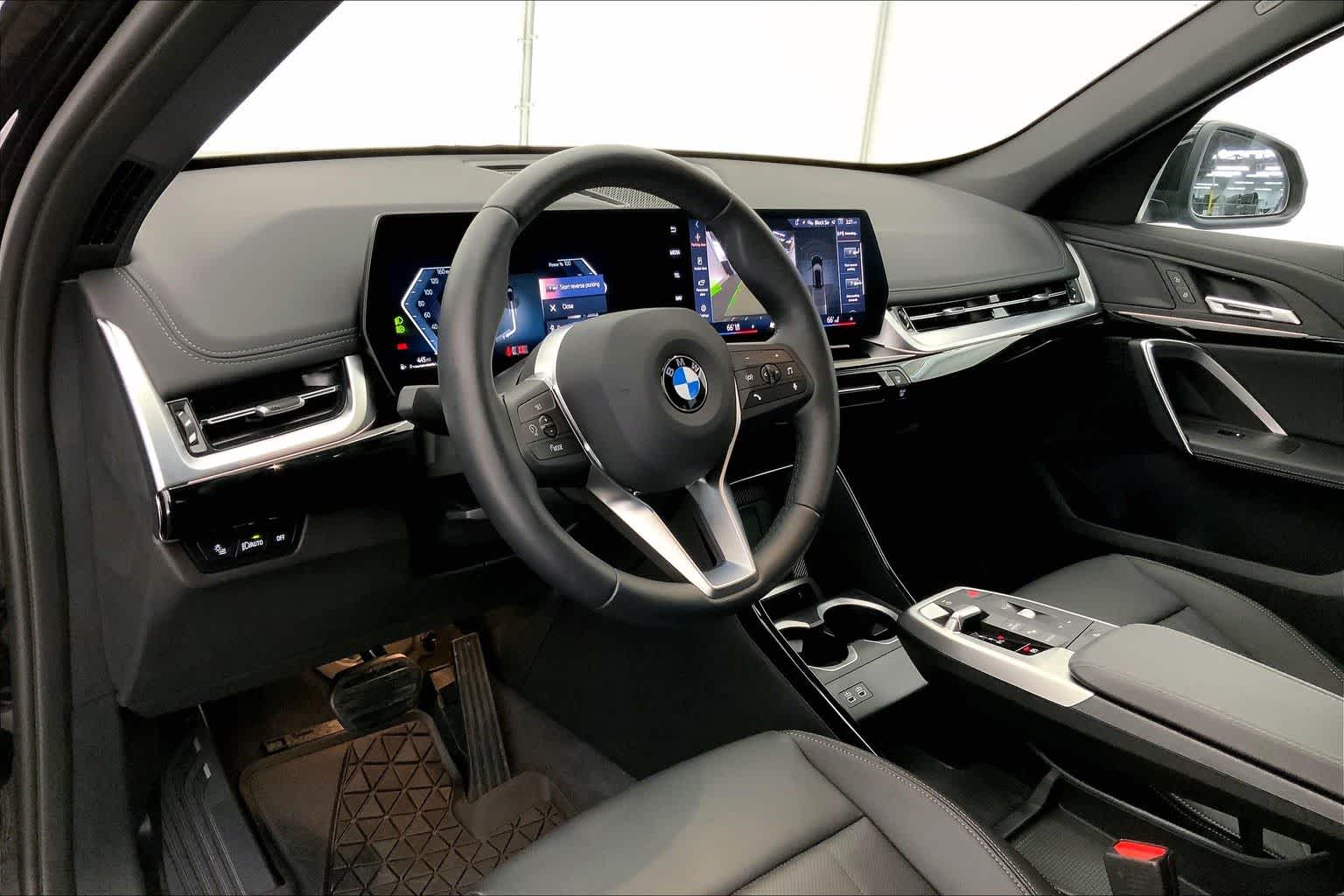 Thumbnail: 2025 BMW X1 - 2