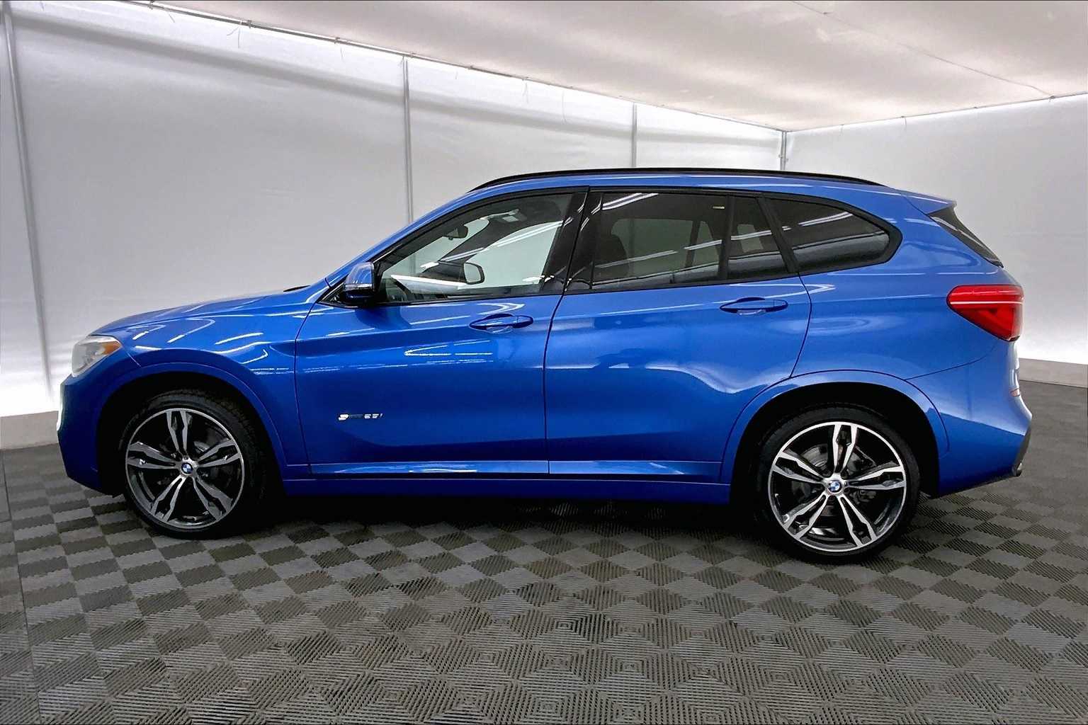 Thumbnail: 2018 BMW X1 - 3