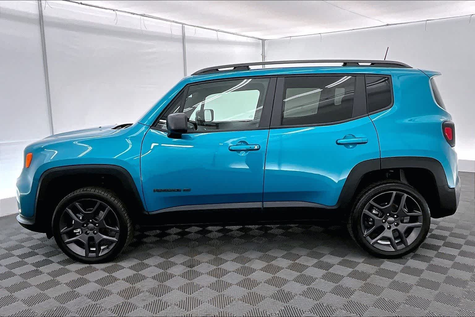 Thumbnail: 2021 Jeep Renegade - 3