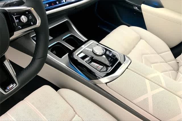 Thumbnail: 2024 BMW i7 - 16