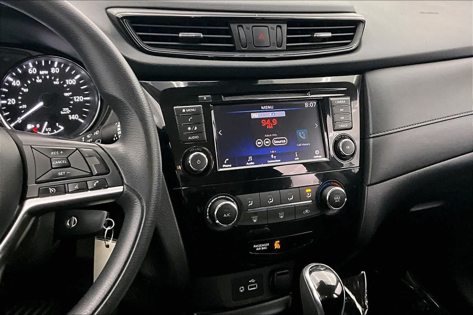 Thumbnail: 2020 Nissan Rogue - 16