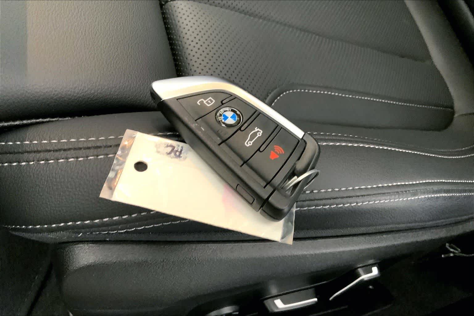 Thumbnail: 2024 BMW 3 Series - 19