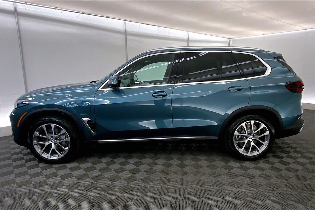New 2026 BMW X5 PHEV xDrive50e SUV