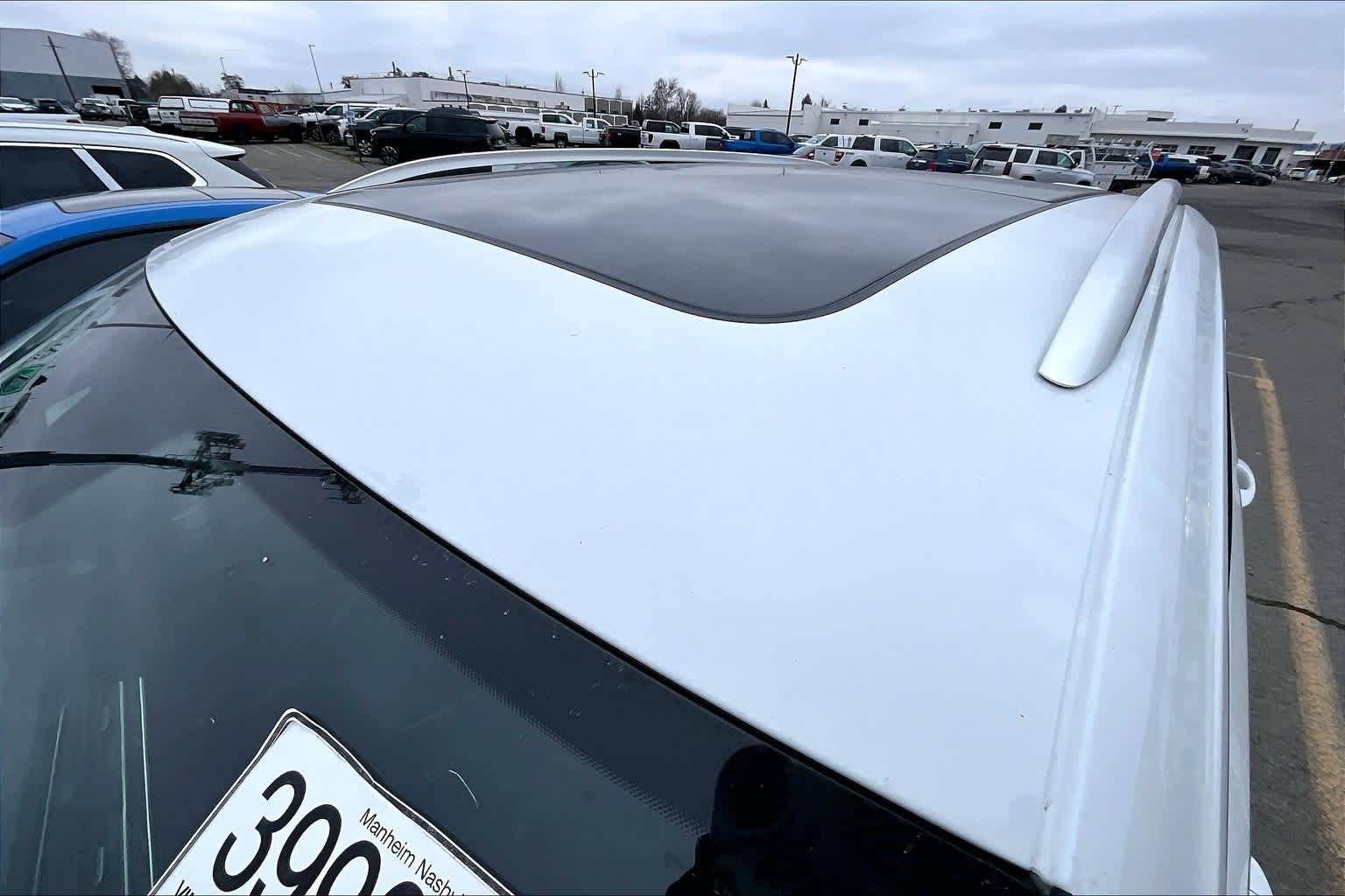 Thumbnail: 2020 Volkswagen Tiguan - 13