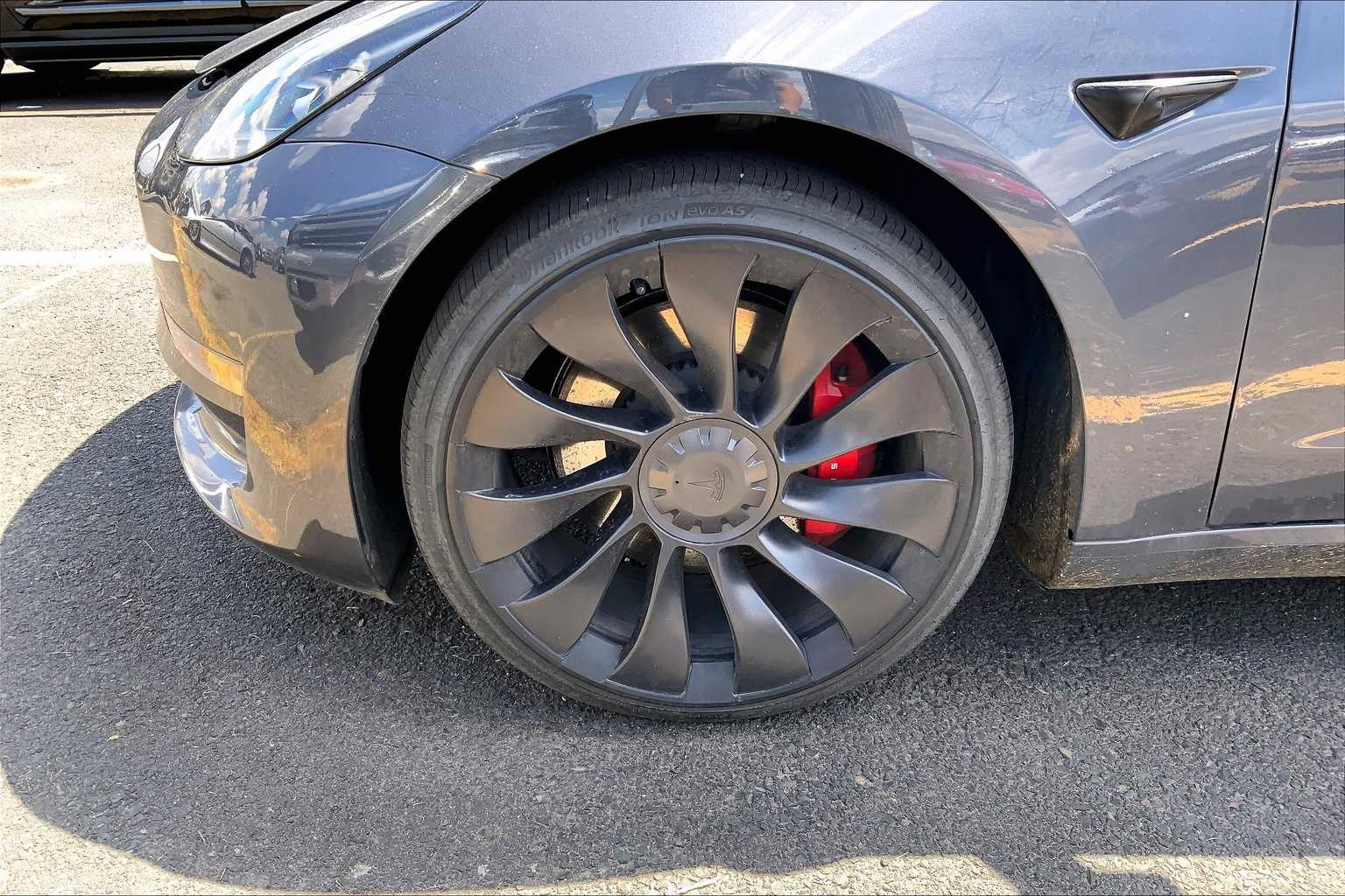 Thumbnail: 2023 Tesla Model 3 - 8