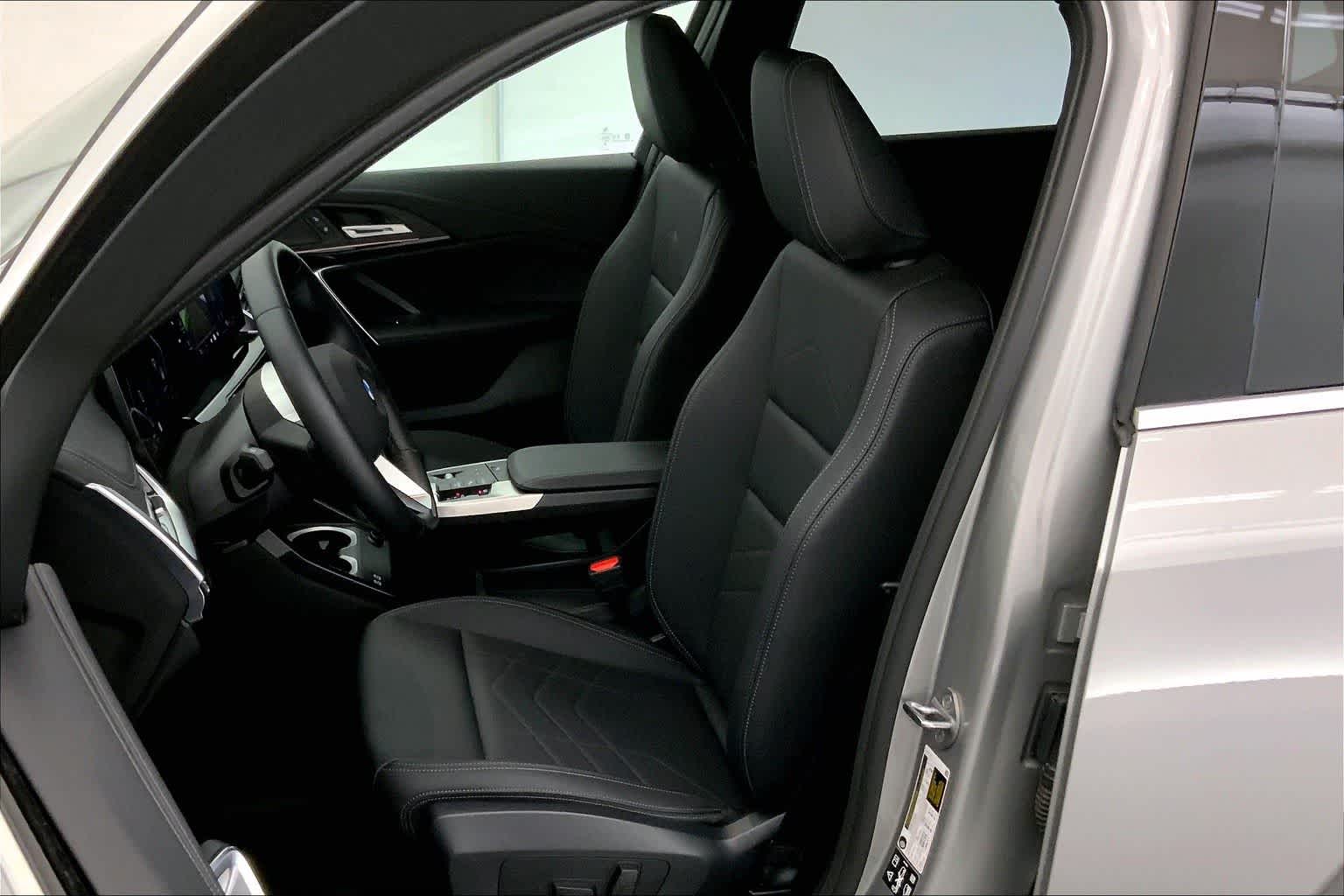 Thumbnail: 2025 BMW X1 - 11