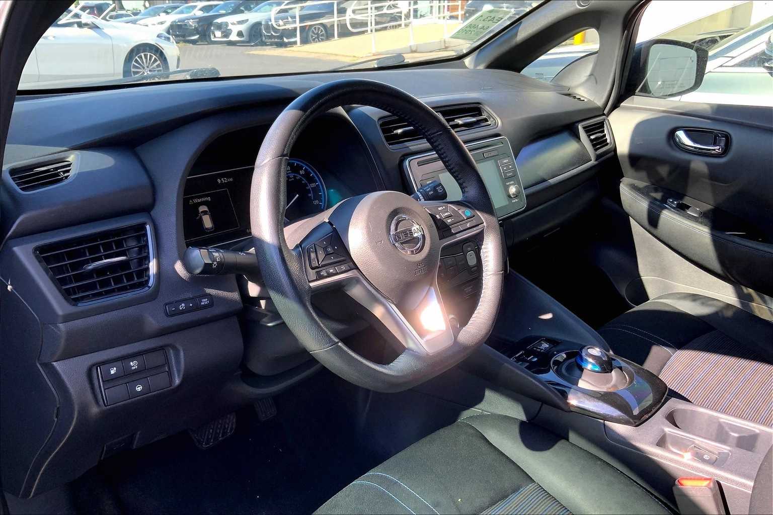 Thumbnail: 2019 Nissan Leaf - 2