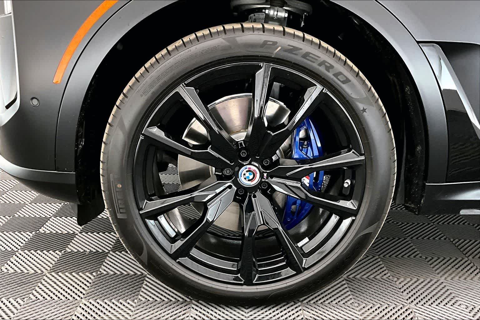 Thumbnail: 2026 BMW X7 - 8