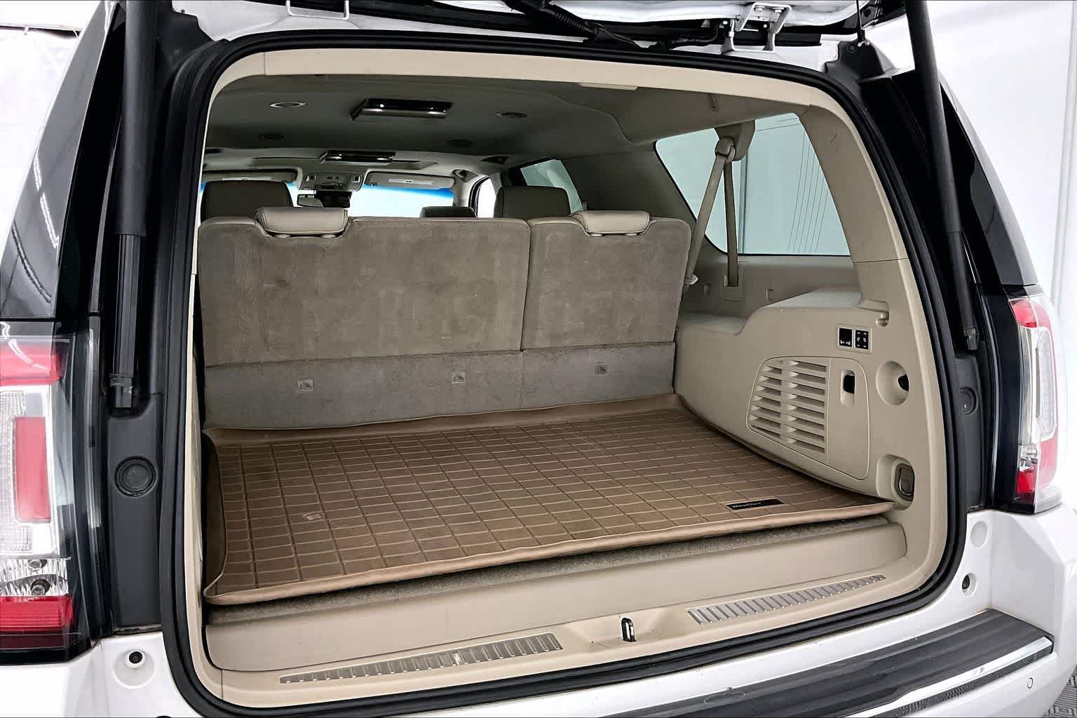 Thumbnail: 2019 GMC Yukon XL - 18