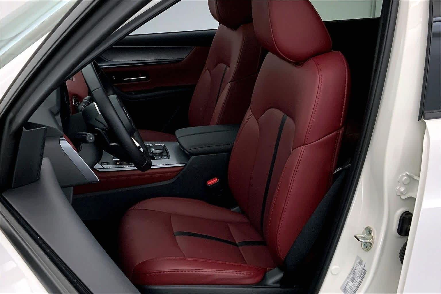 Thumbnail: 2025 Mazda CX-70 - 11