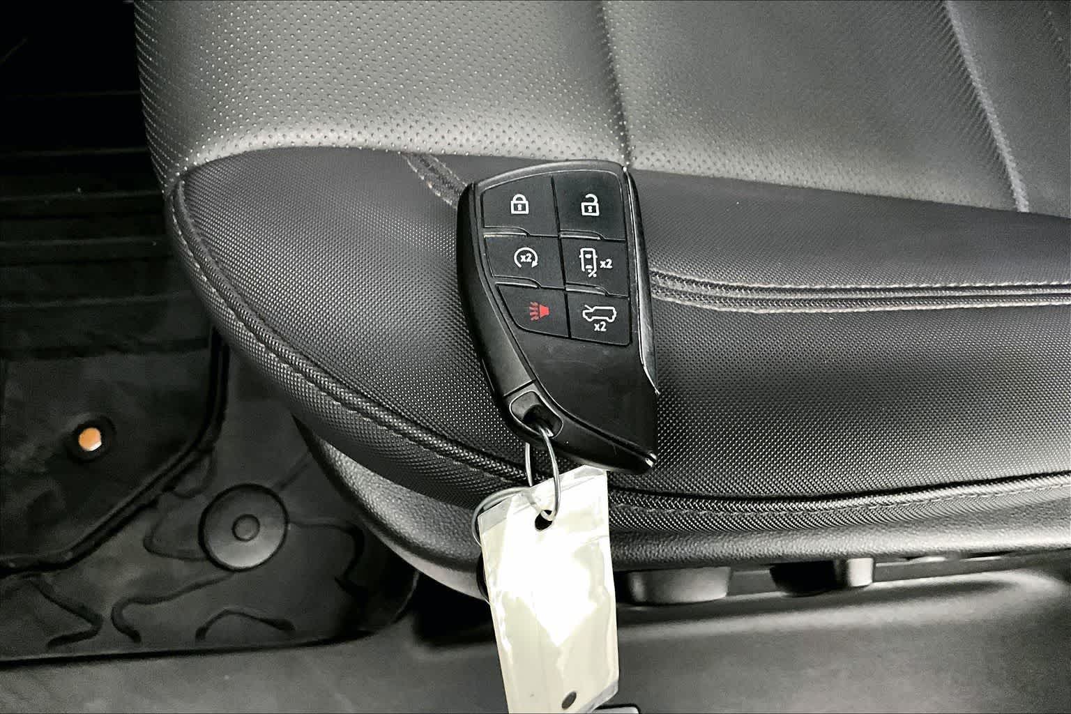 Thumbnail: 2025 GMC Hummer EV - 19