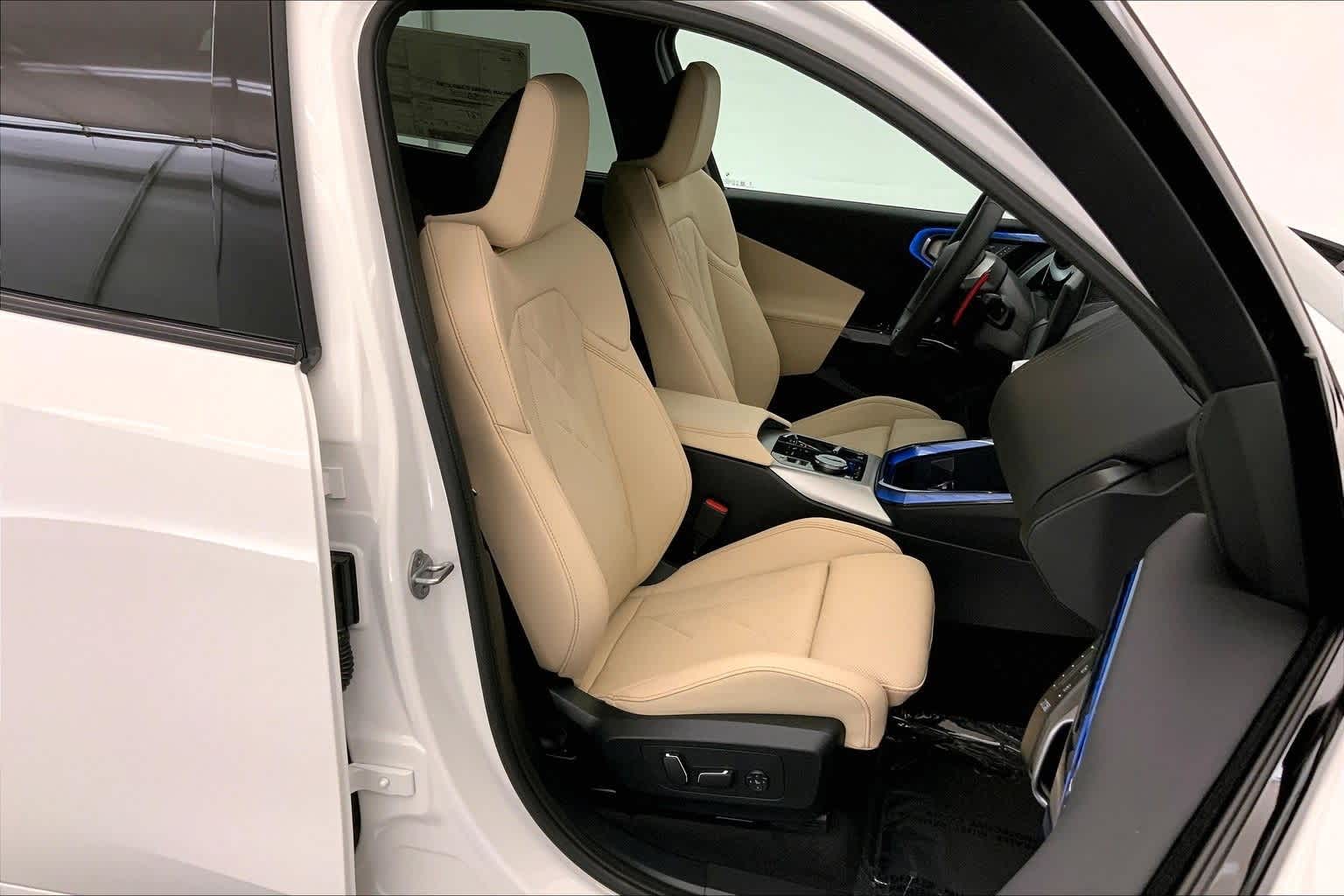 Thumbnail: 2026 BMW X3 - 14