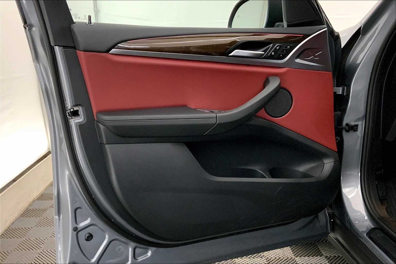 Thumbnail: 2024 BMW X3 - 27