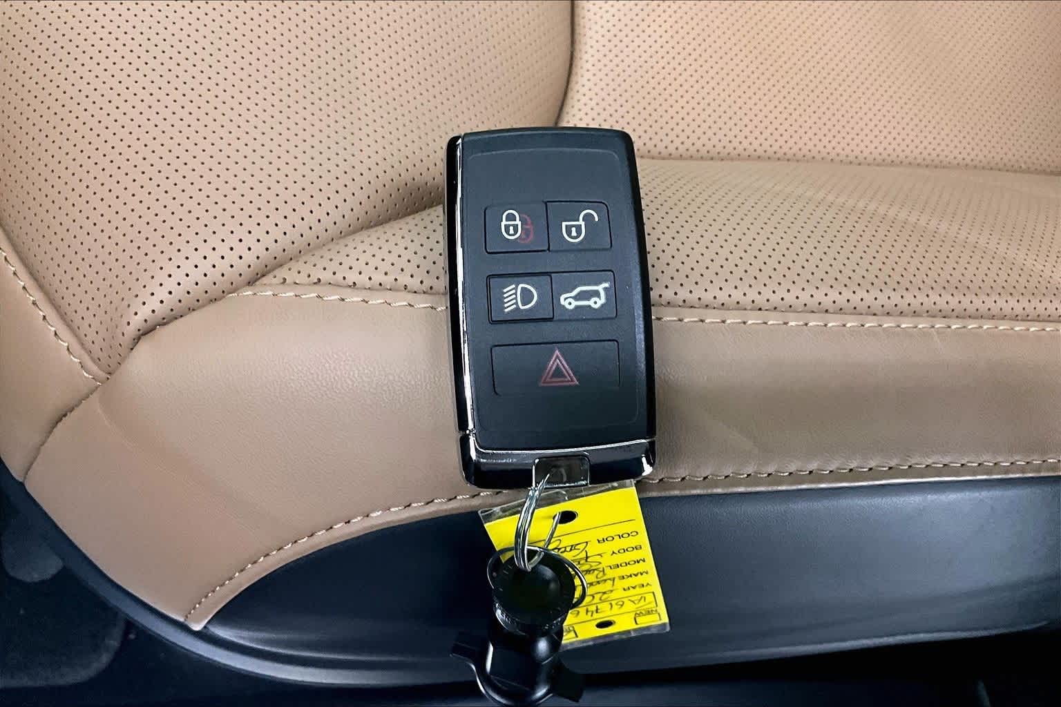 Thumbnail: 2026 Land Rover Range Rover Sport - 19