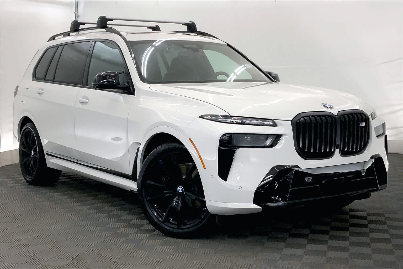 Thumbnail: 2026 BMW X7 - 21