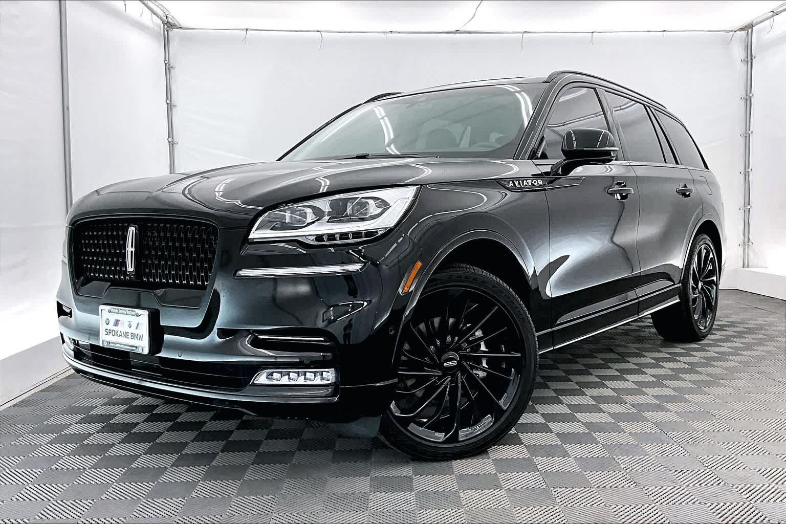 Thumbnail: 2023 Lincoln Aviator - 1