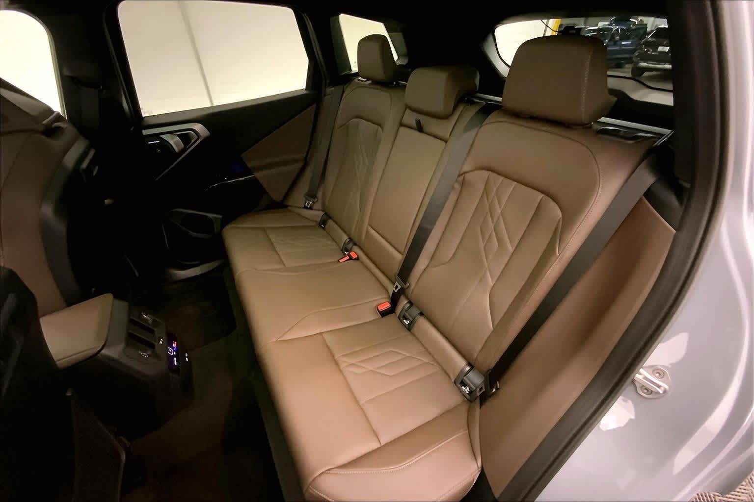 Thumbnail: 2026 BMW X3 - 13