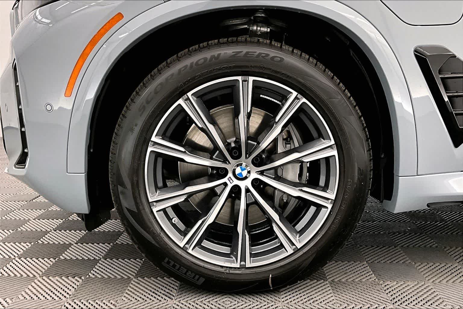 Thumbnail: 2026 BMW X5 - 8