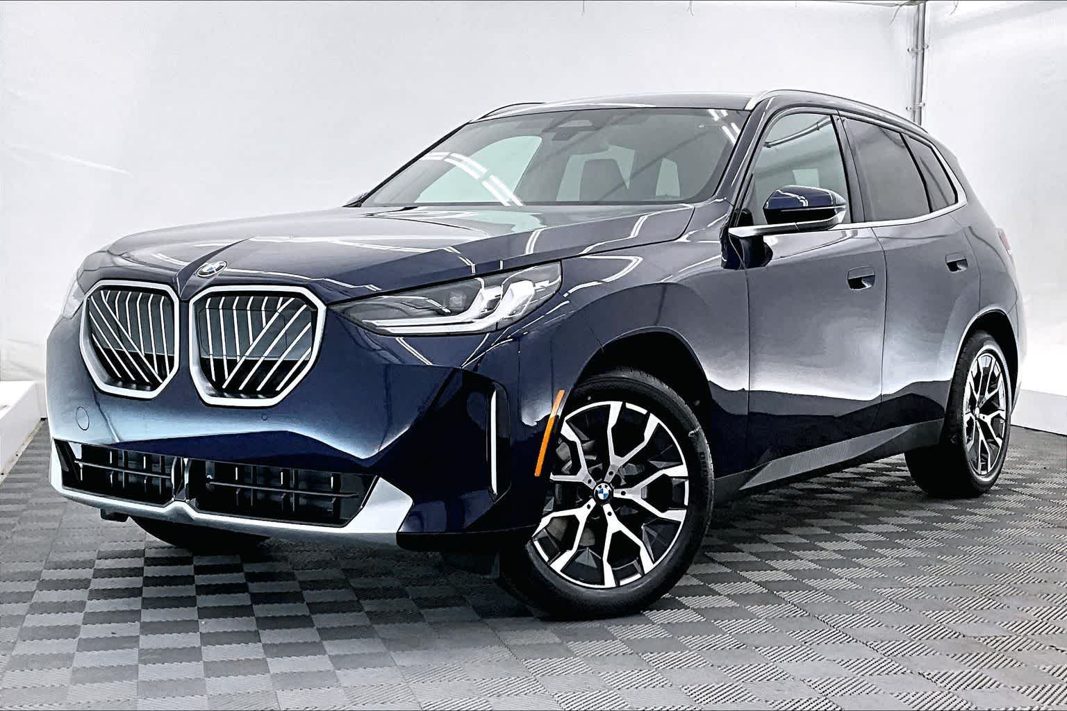 Thumbnail: 2026 BMW X3 - 1