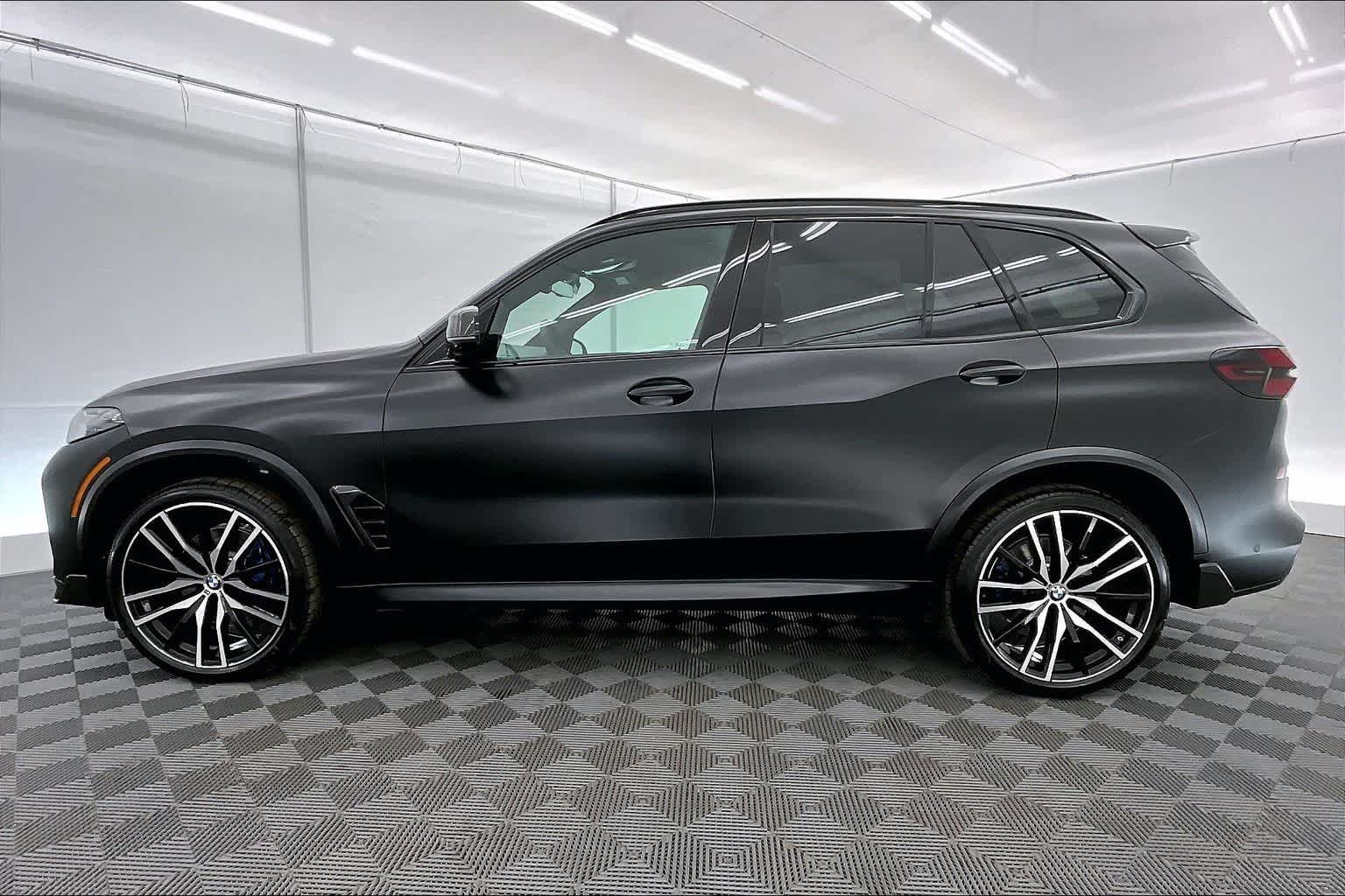 Thumbnail: 2026 BMW X5 - 3