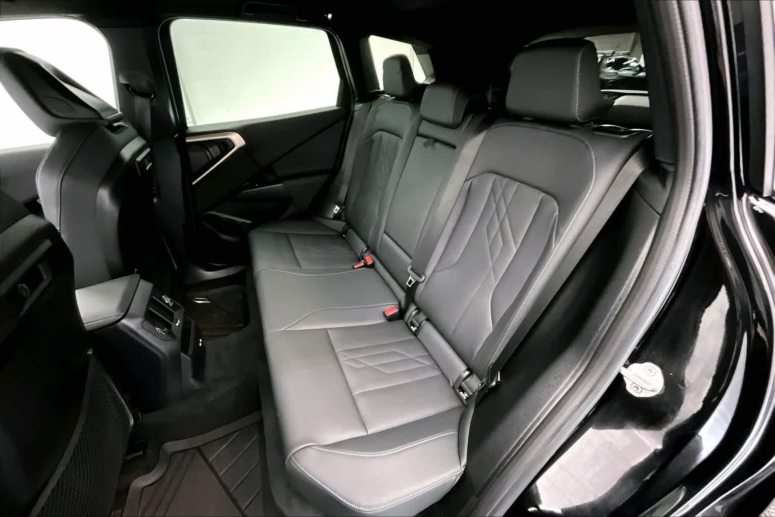 Thumbnail: 2025 BMW X3 - 29