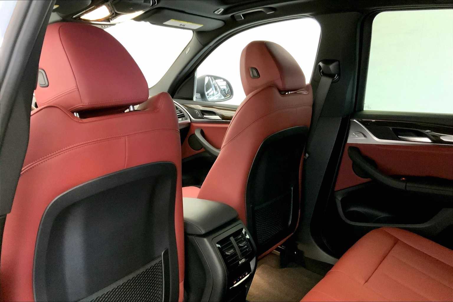 Thumbnail: 2024 BMW X3 - 12