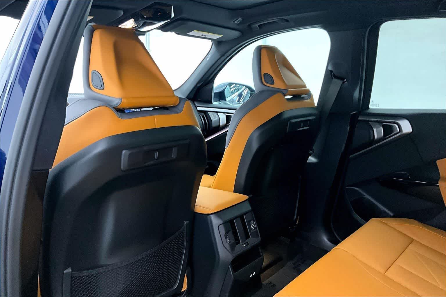 Thumbnail: 2026 BMW X3 - 12