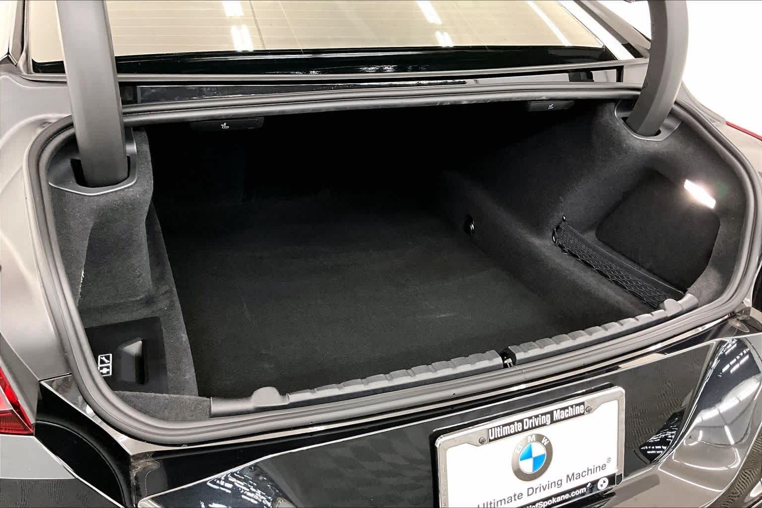 Thumbnail: 2025 BMW M8 - 18