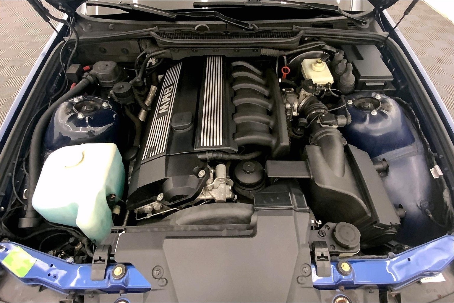 Thumbnail: 1999 BMW 3 Series - 9
