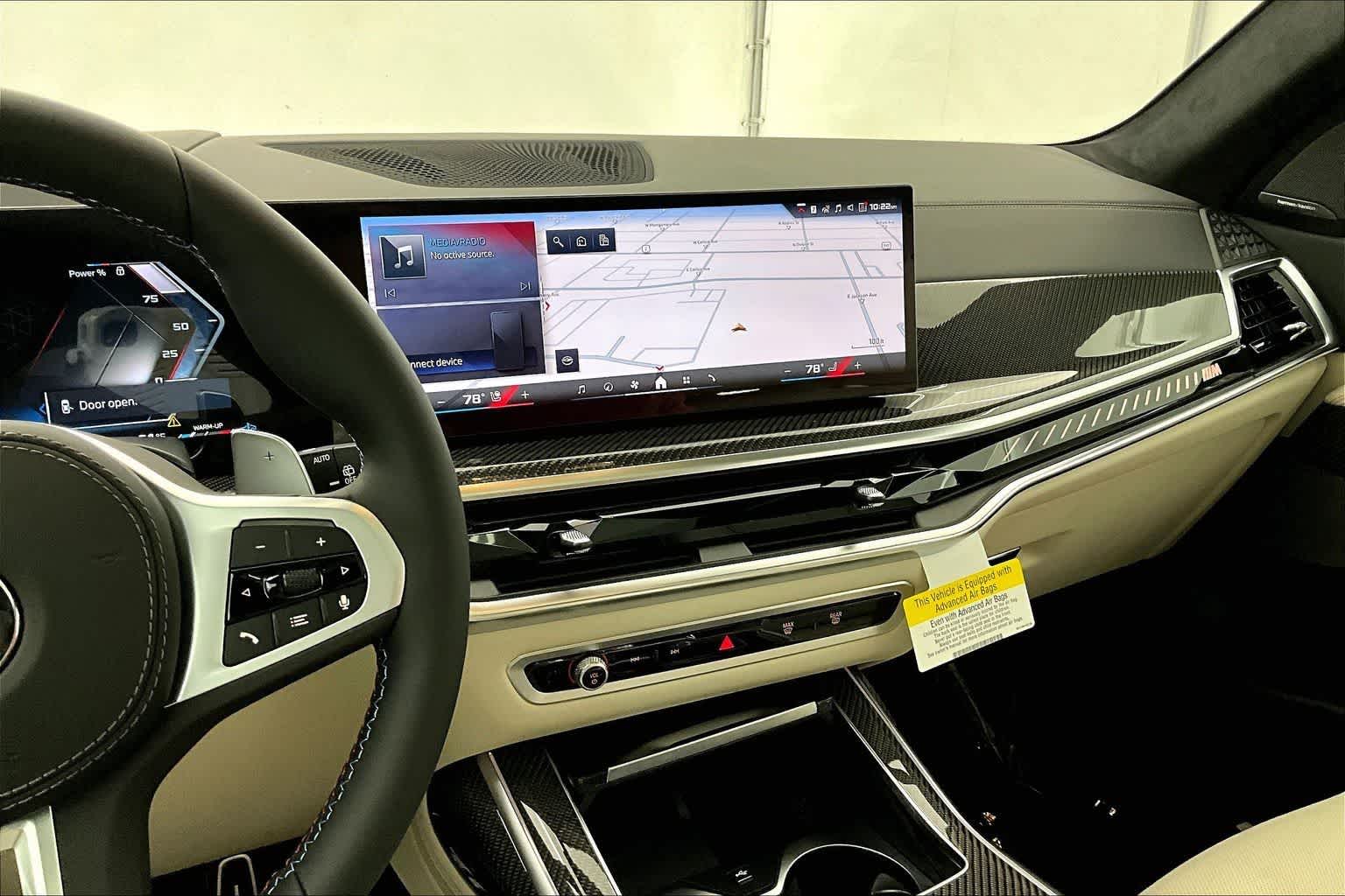 Thumbnail: 2026 BMW X7 - 16