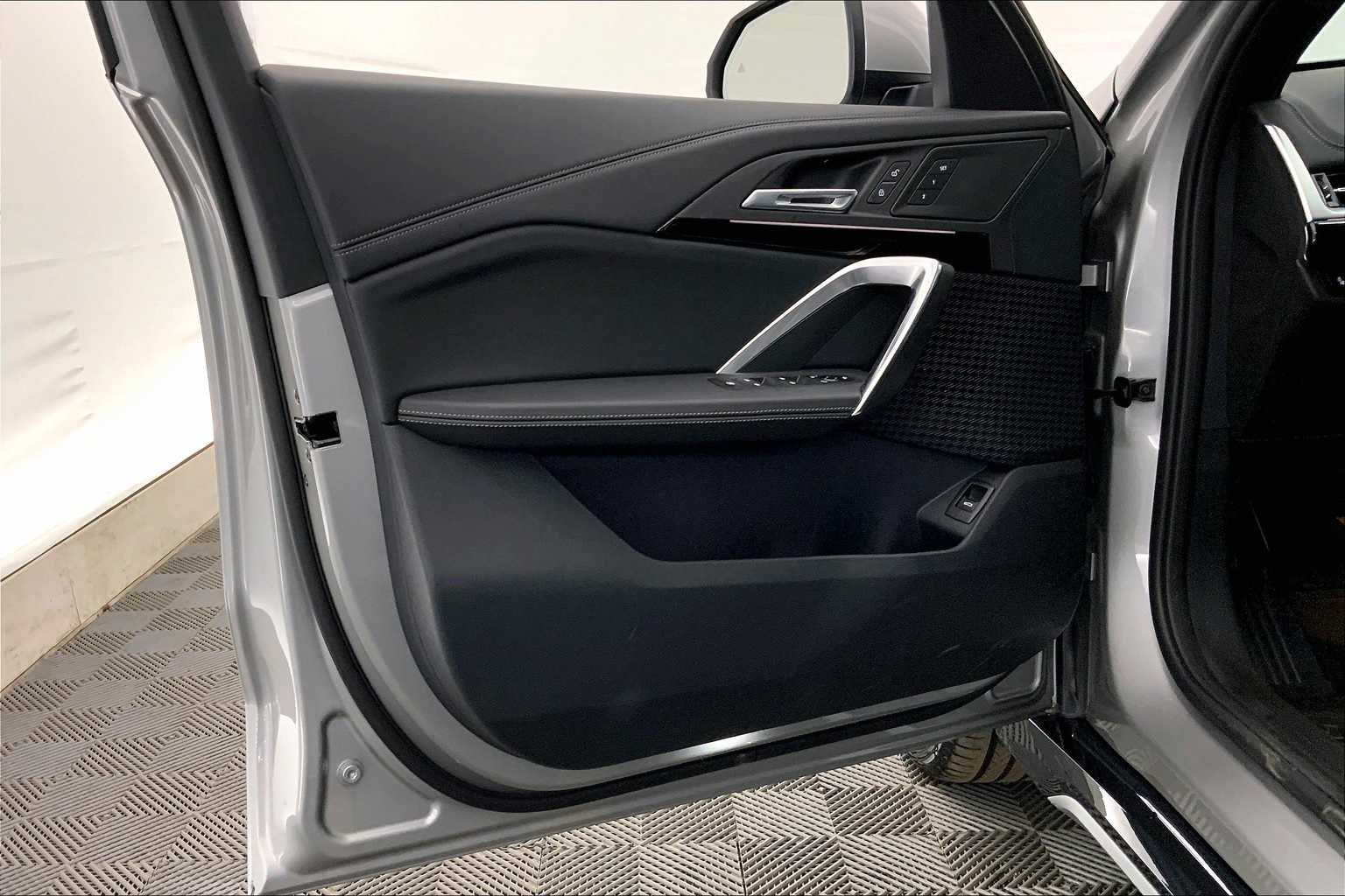 Thumbnail: 2025 BMW X1 - 27