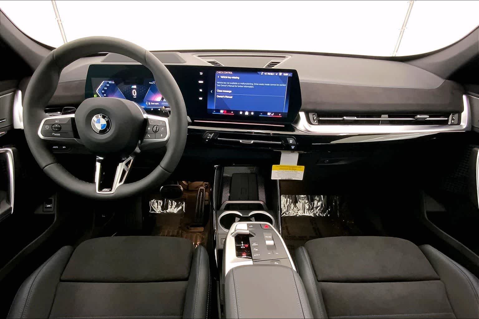 Thumbnail: 2026 BMW X1 - 10