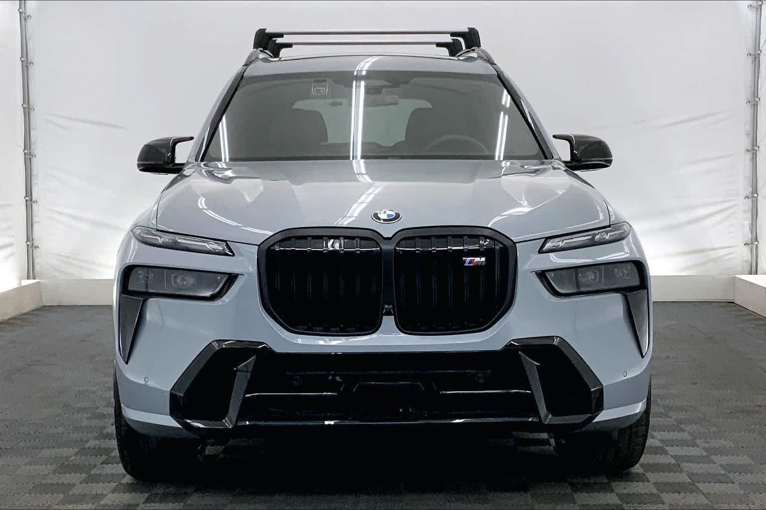 Thumbnail: 2026 BMW X7 - 6