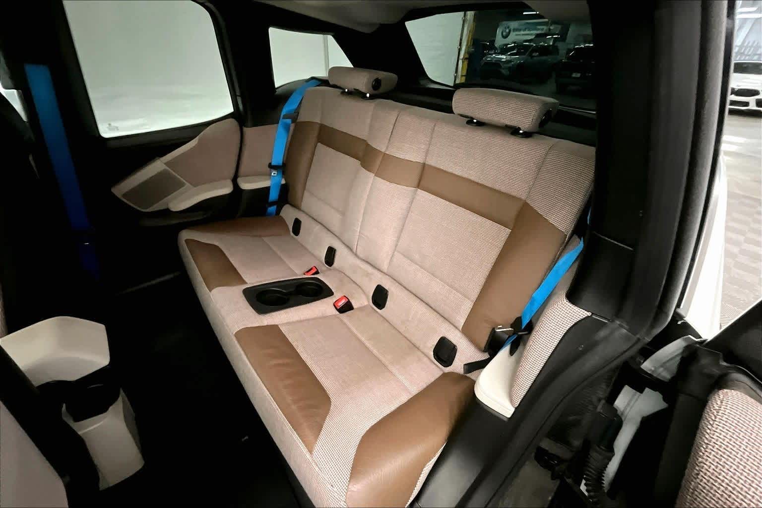 Thumbnail: 2019 BMW i3 - 29