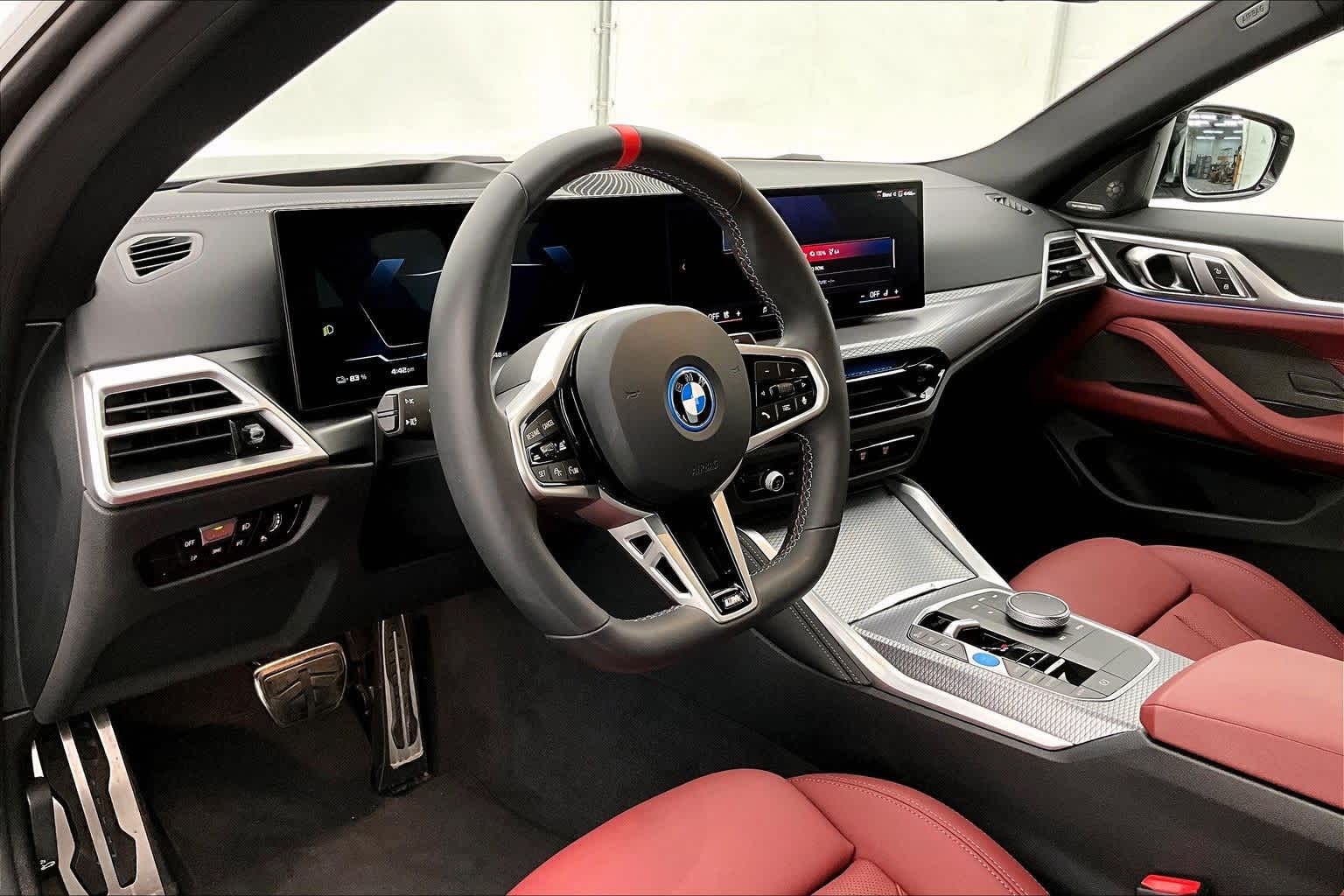 Thumbnail: 2025 BMW i4 - 2