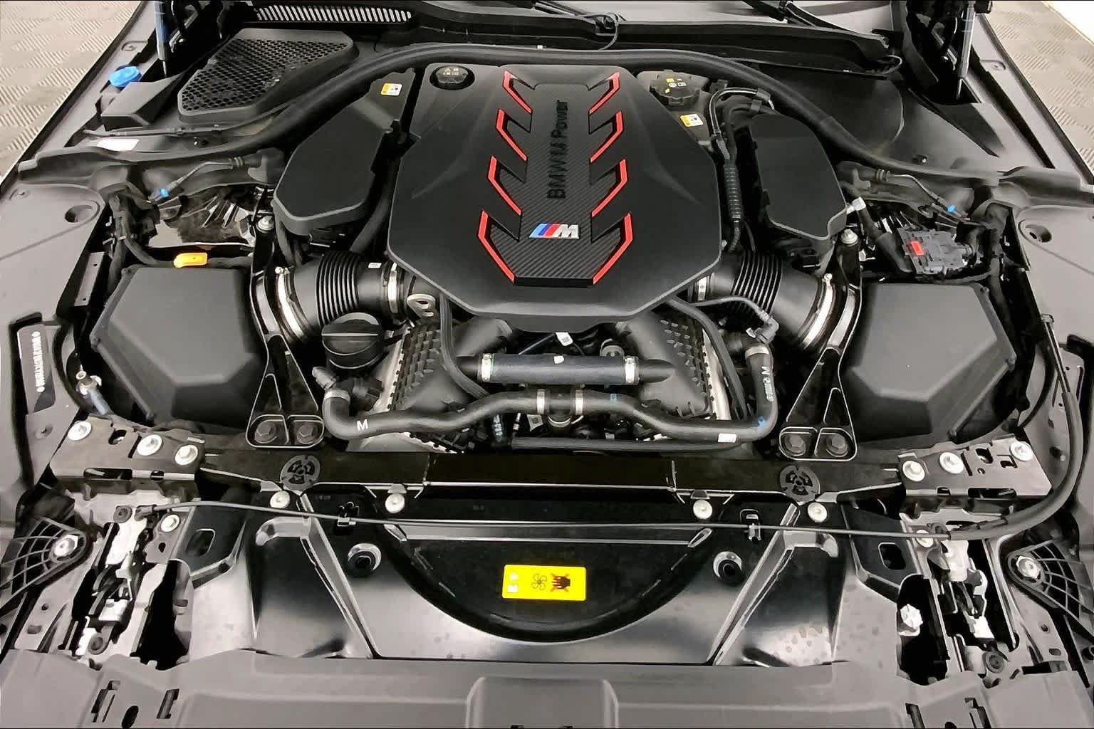 Thumbnail: 2026 BMW M5 - 9