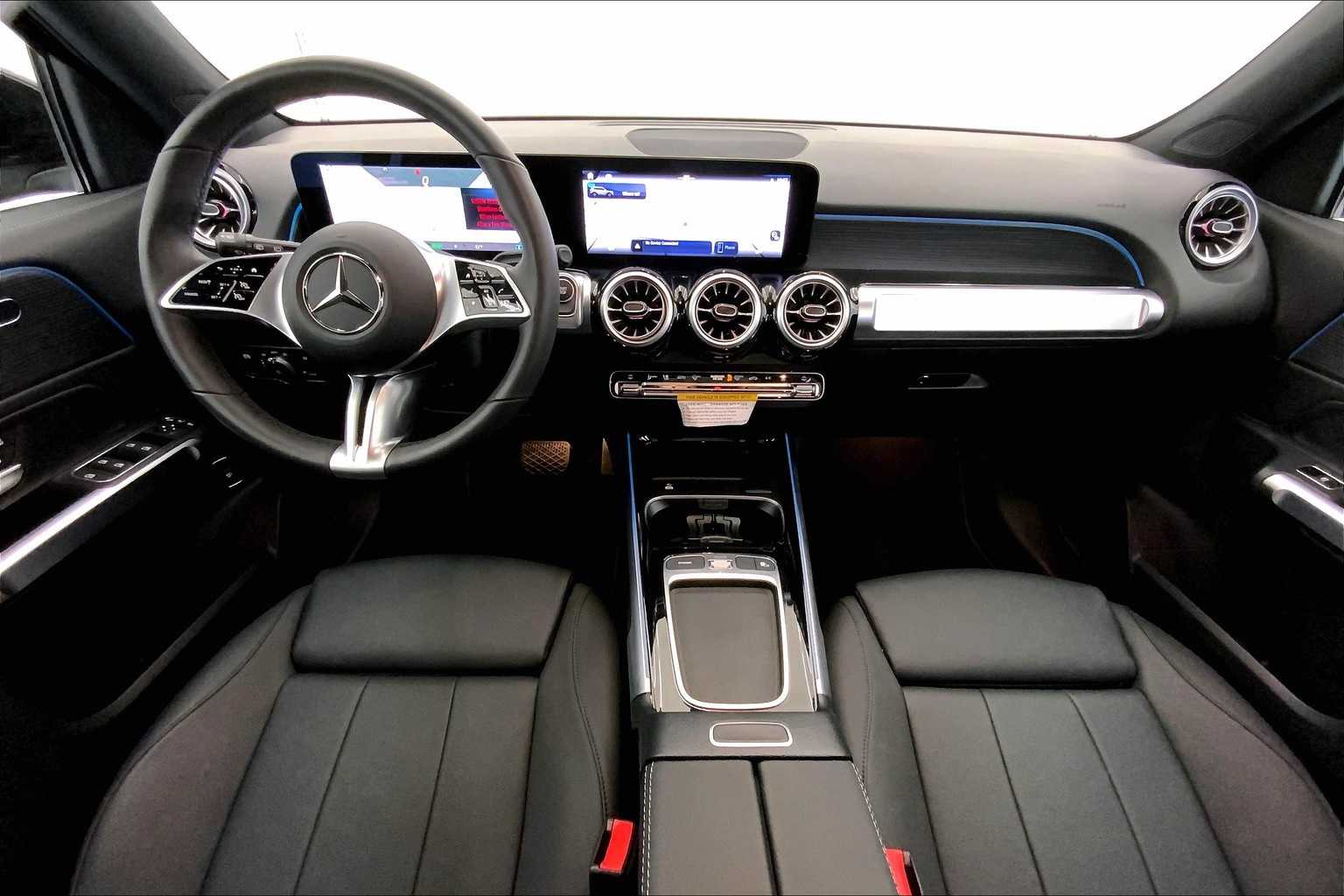 Thumbnail: 2024 Mercedes-Benz EQB - 10