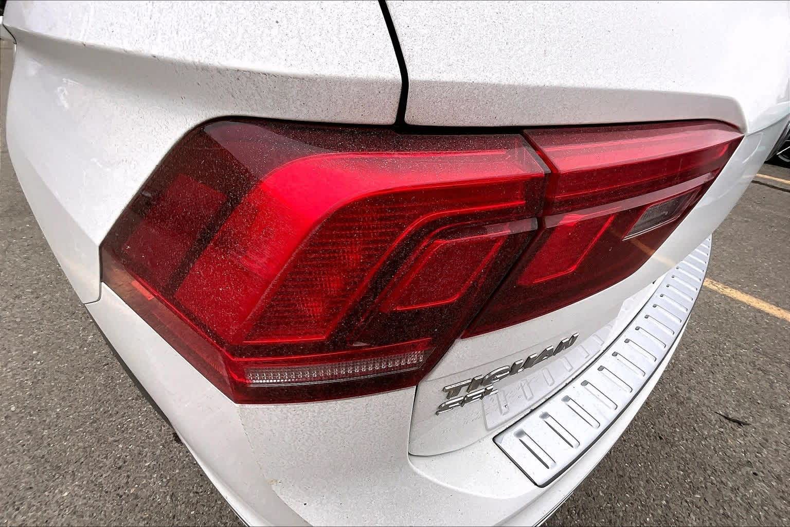 Thumbnail: 2020 Volkswagen Tiguan - 15