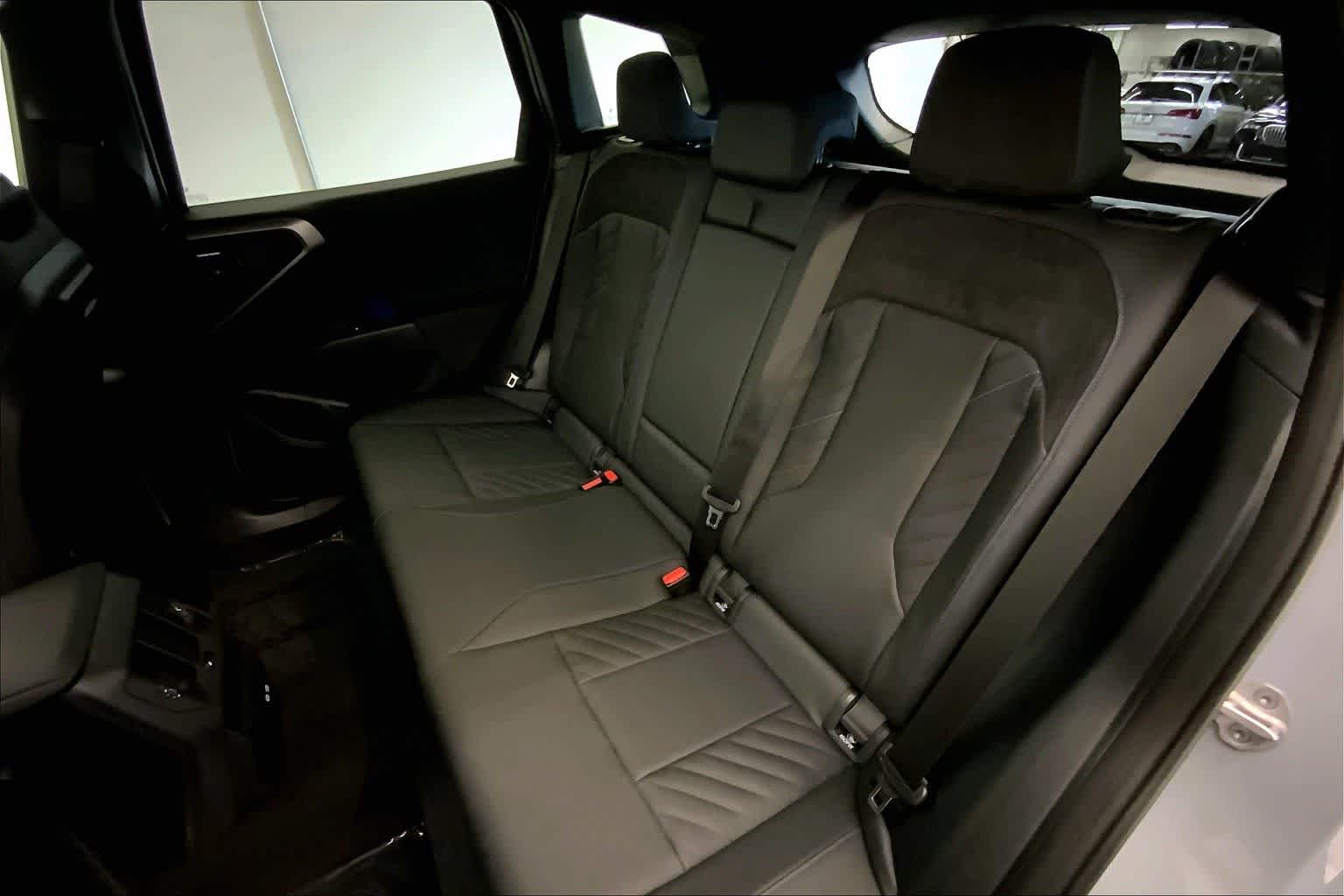 Thumbnail: 2025 BMW X3 - 13