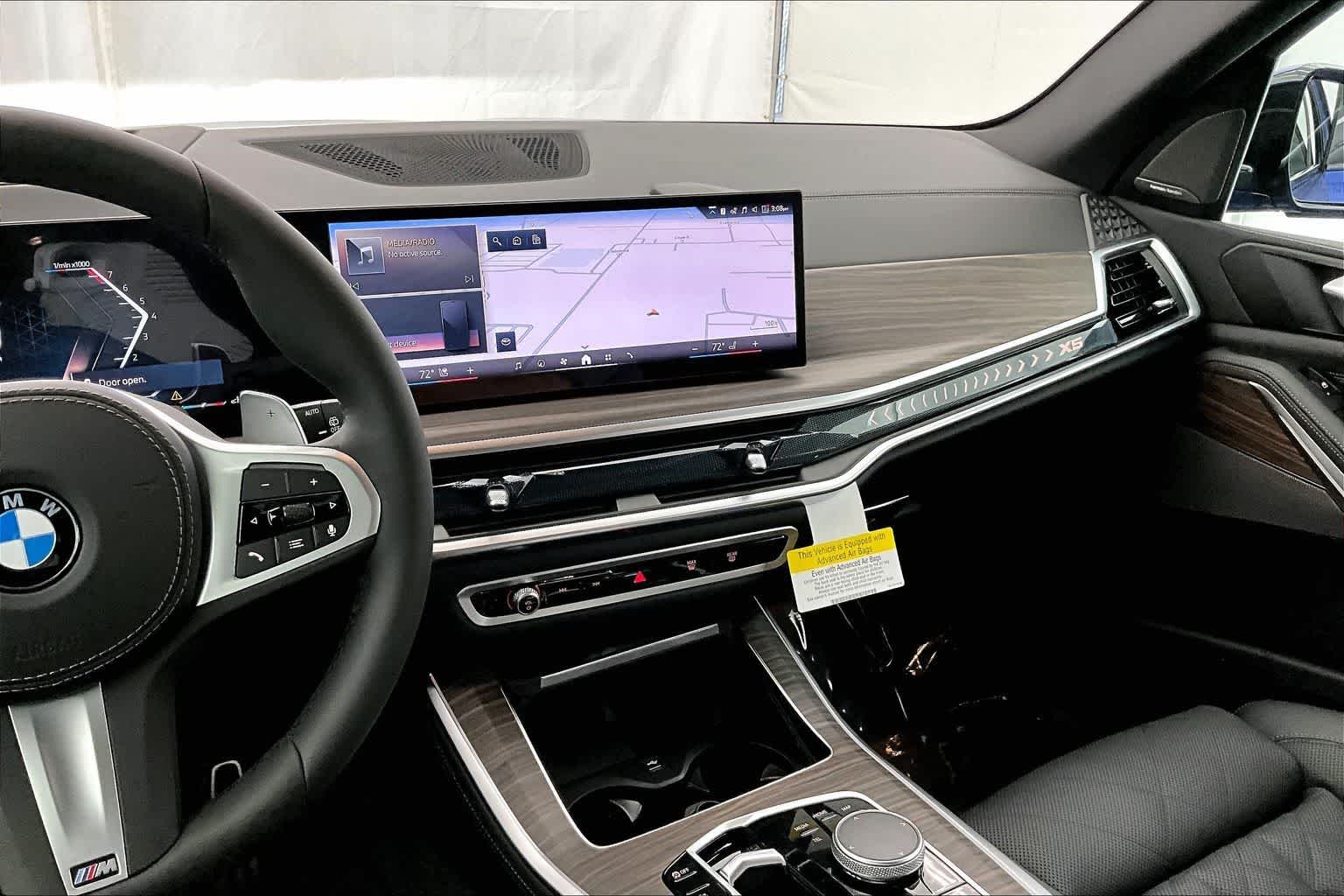 Thumbnail: 2026 BMW X5 - 15