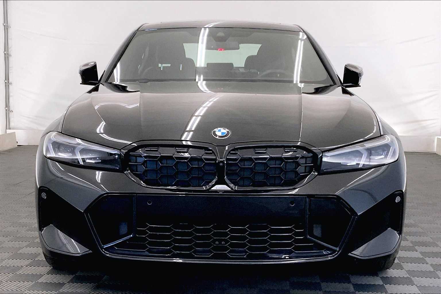 Thumbnail: 2023 BMW 3 Series - 6