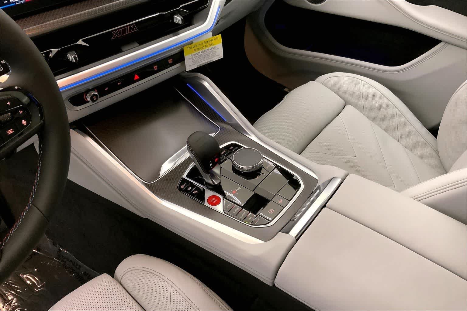 Thumbnail: 2026 BMW XM - 17