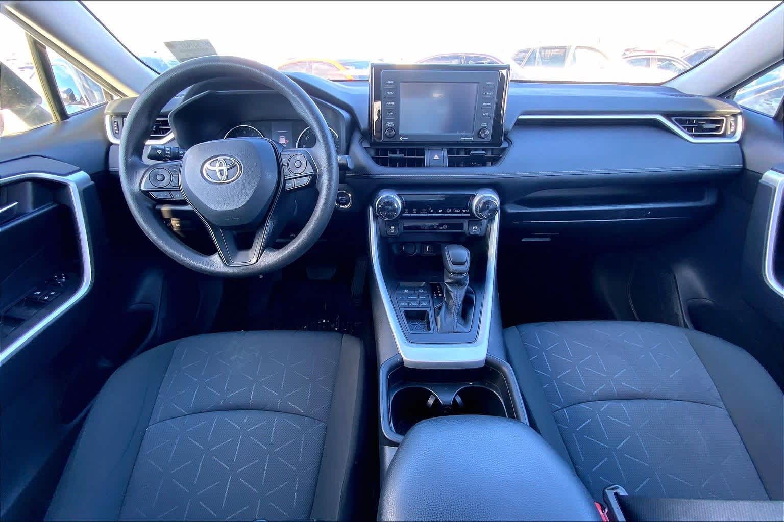 Thumbnail: 2021 Toyota RAV4 - 10