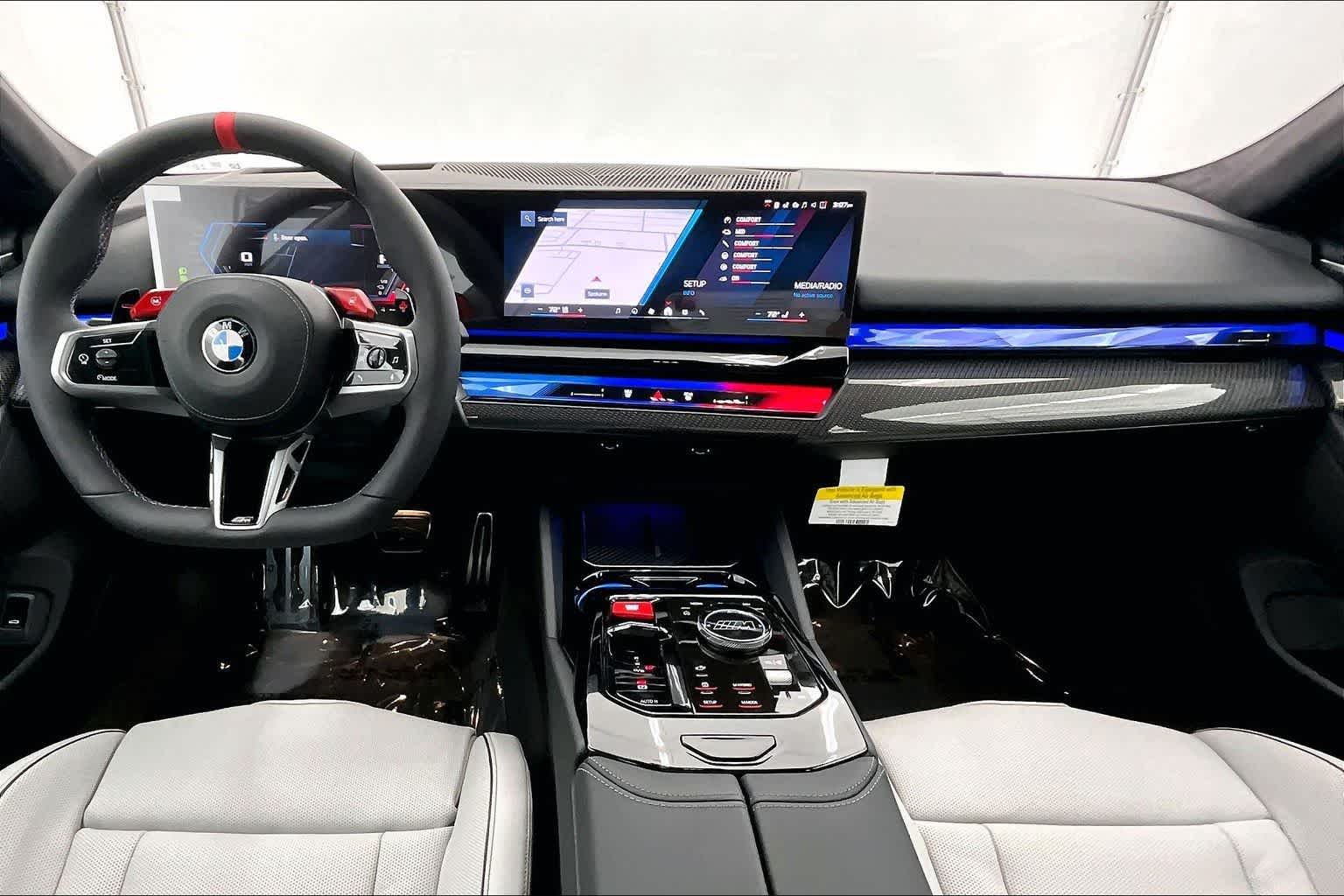 Thumbnail: 2026 BMW M5 - 10