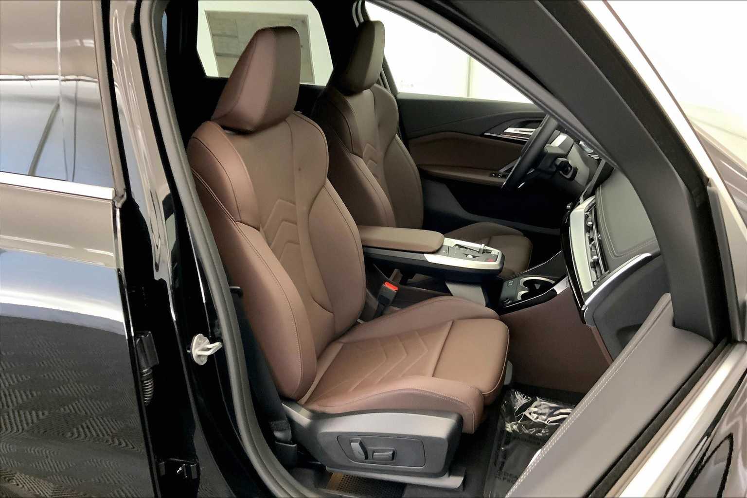 Thumbnail: 2025 BMW X1 - 14